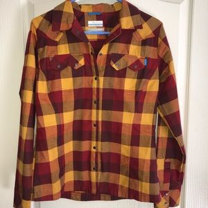 Columbia Medium shirt